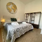 Cavour 221 - Central Station Guest house *