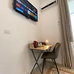 Cavour 221 - Central Station Guest house *