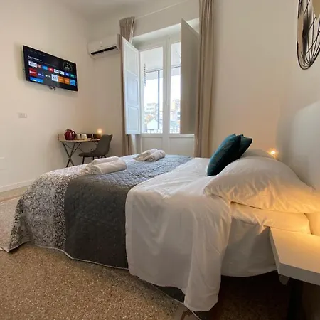 Guest house Cavour 221 - Central Station *