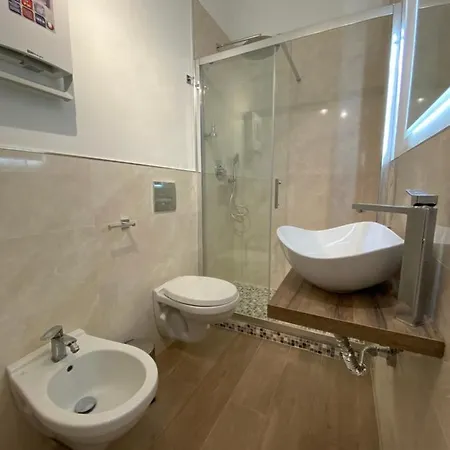 Cavour 221 - Central Station Μπάρι